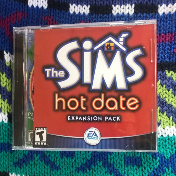 The Sims PC Games and Guidebooks (bundle of 17) - Picture 5 of 15